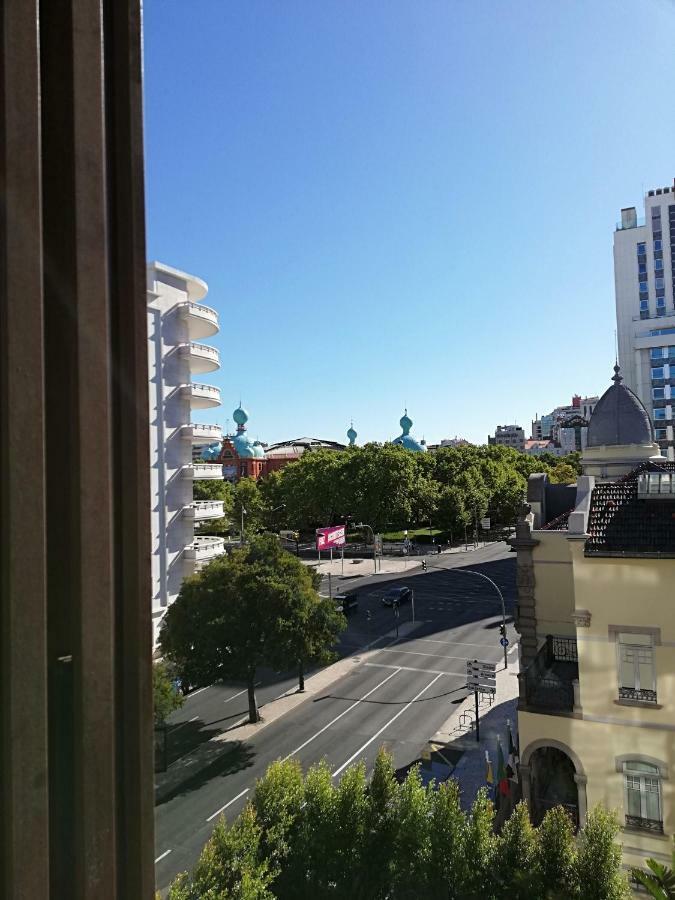 Beautiful Apartment-Campo Pequeno Home Lisbona Esterno foto